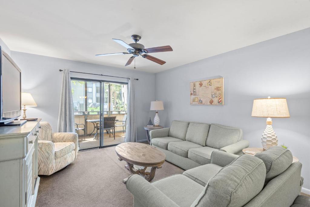 Myrtle Beach Apartment | Summertree F2