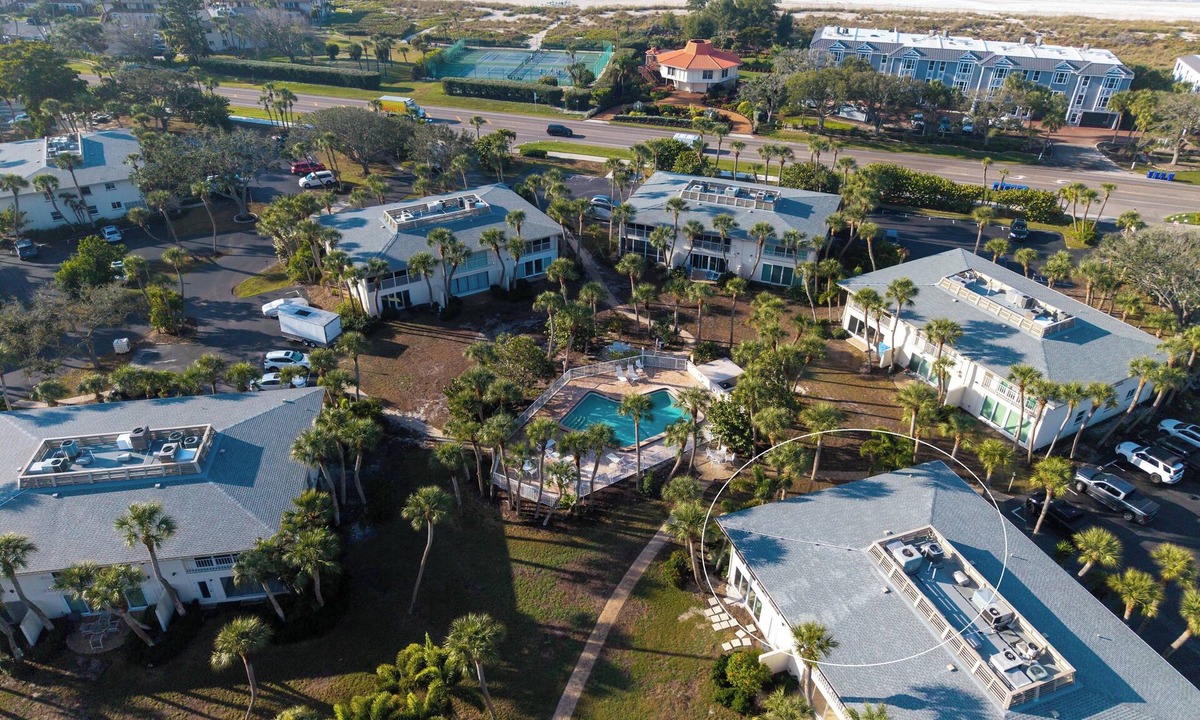 Whitney Beach Condo | SunnyMar Retreat Beach Access Heated Pool Near Historic Bridge Street