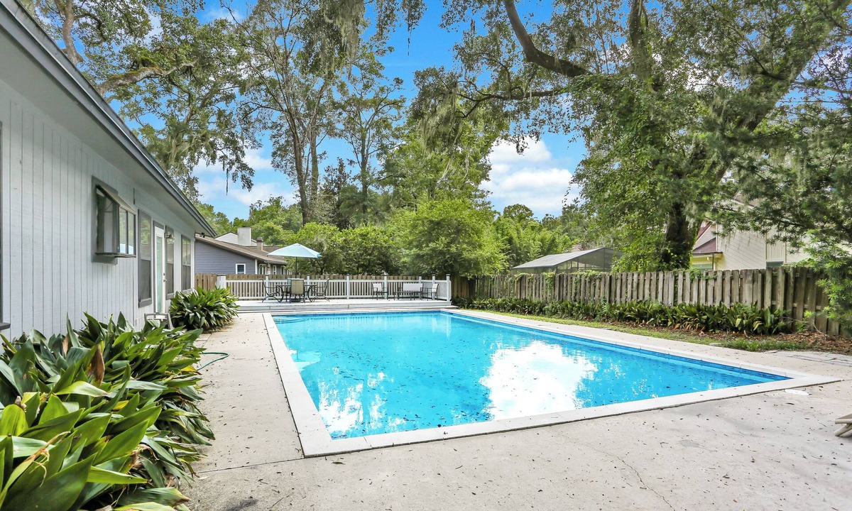 Gainesville House | Sunrise Family-Friendly Oasis with Pool. Bring the dogs.