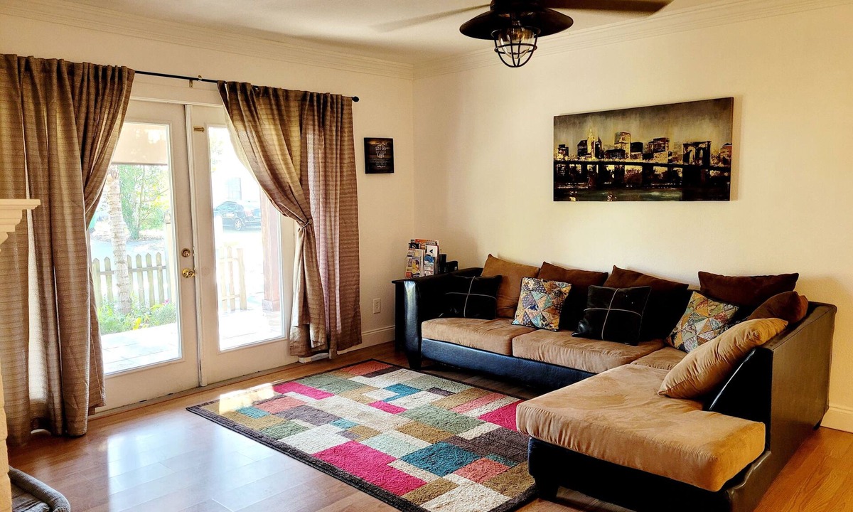 Sun Bay South House | Sunshine Paradise Getaway 14 mins to Downtown Tampa