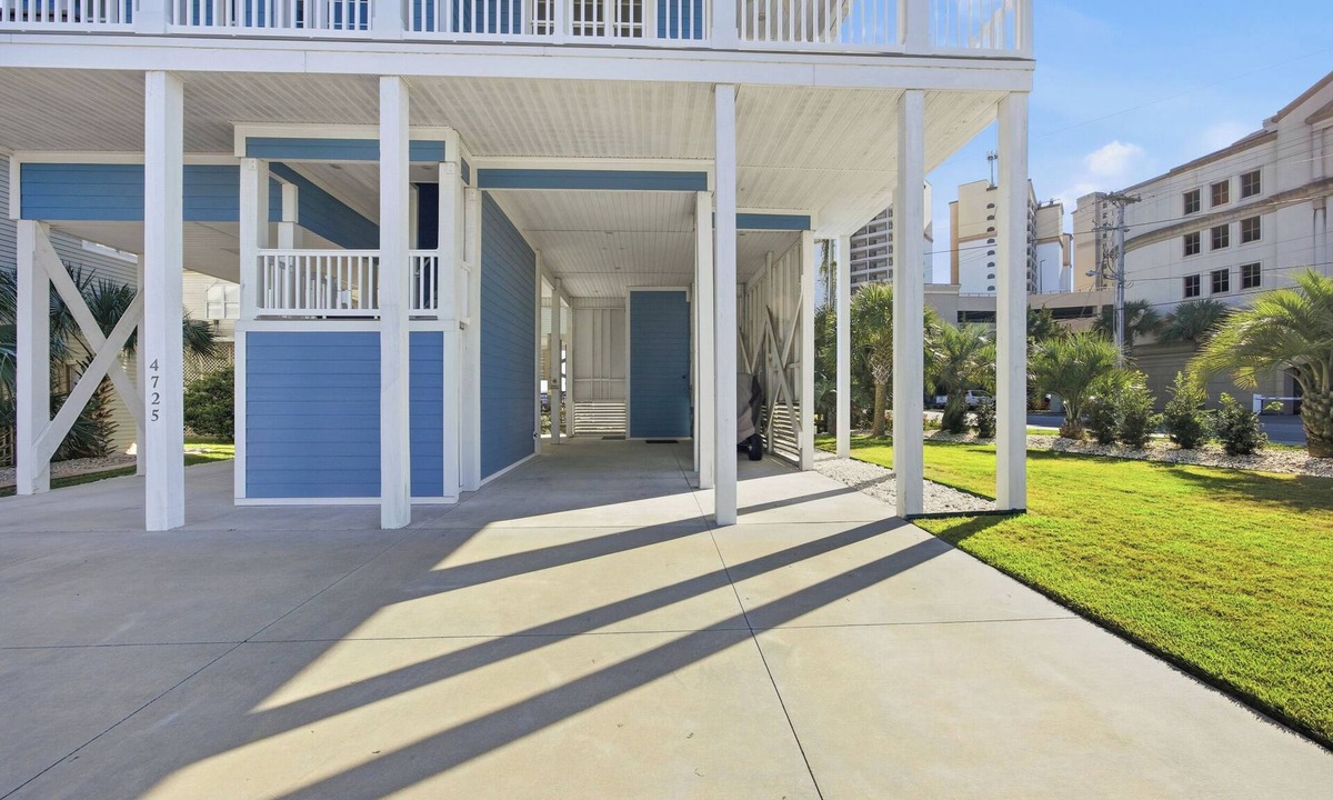 Windy Hill House | Surf street + Near the Beach + Pet friendly