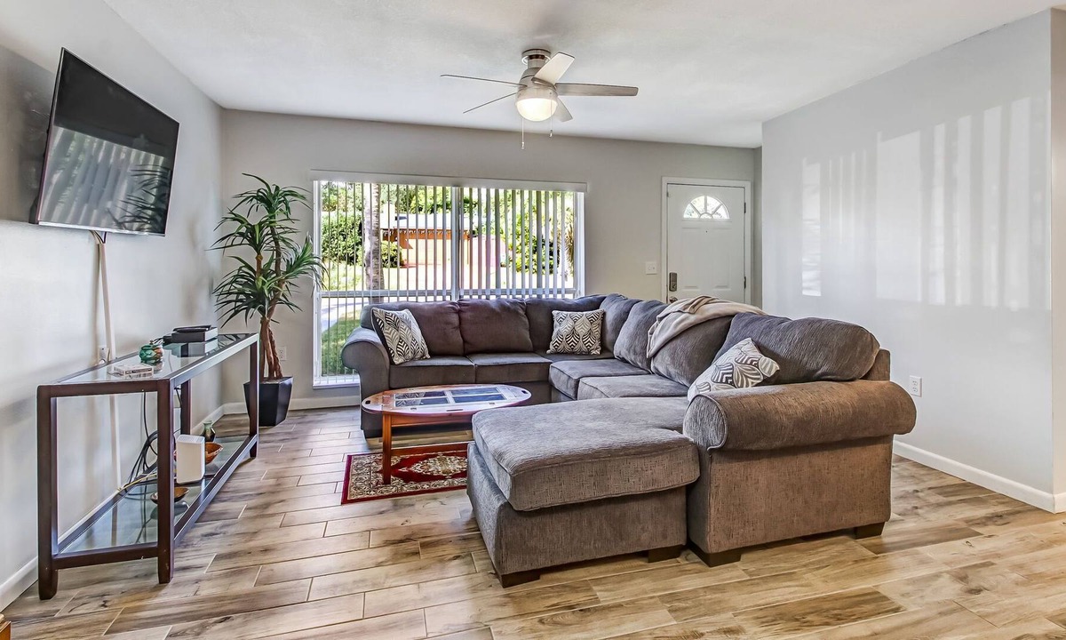 St. Augustine South House | Sweet Magnolia a 3-bedroom home near Flagler, the Beaches in St Augustine