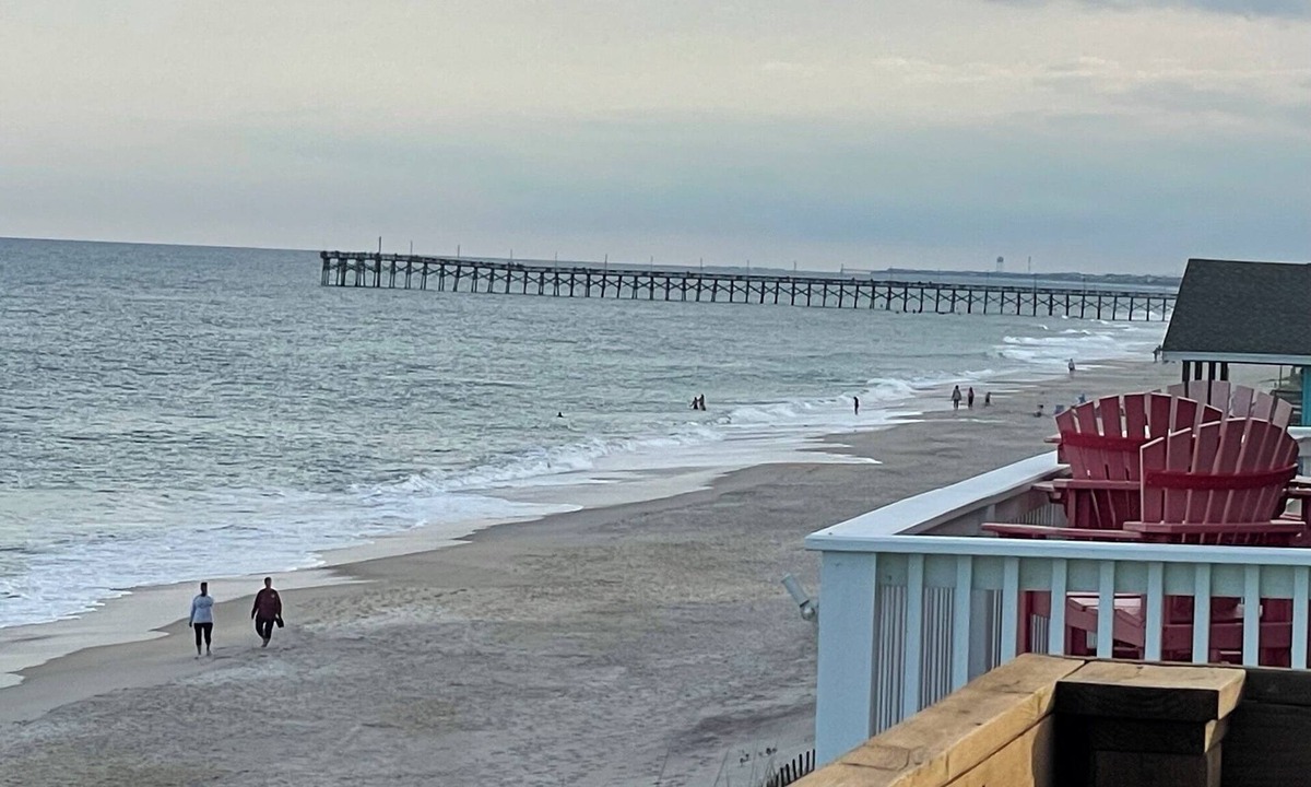 Surf City House | Terrapin Station: Oceanfront Home for Vacation Rental, Pet Friendly, Sleeps 10