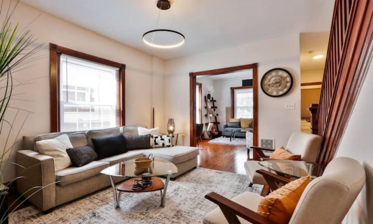 Bethlehem House | The Downtown Hound: An unrivaled haven of comfort & luxury in heart of Bethlehem
