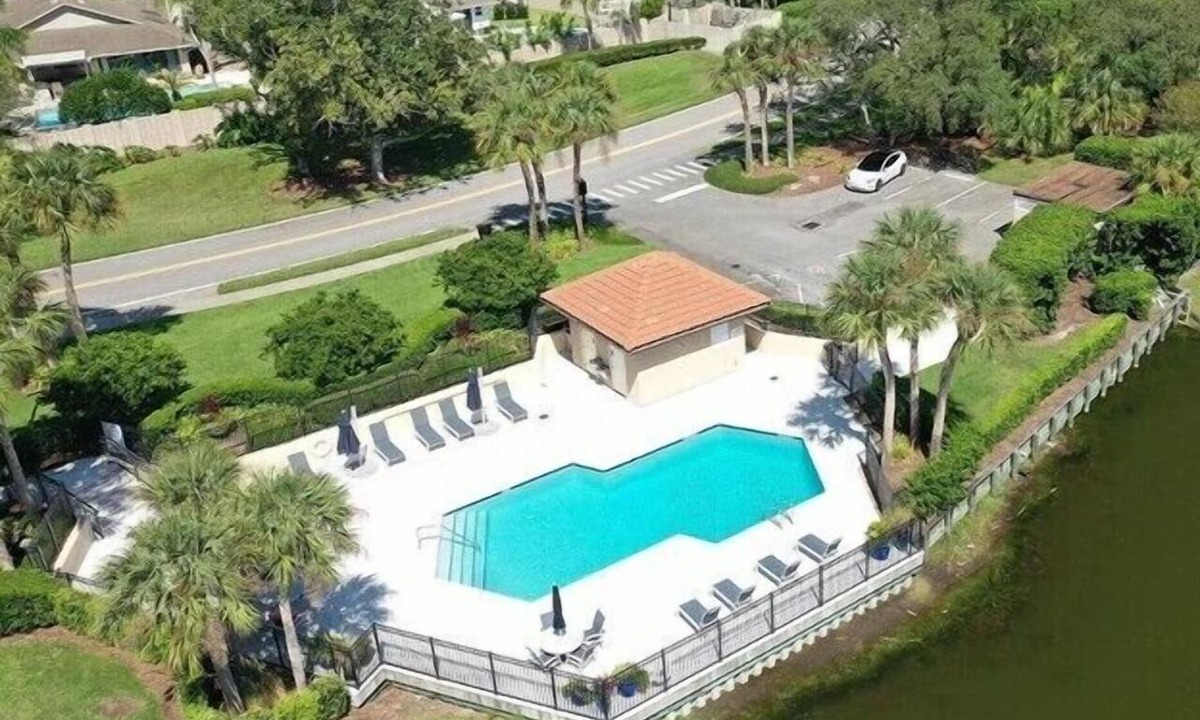 Sawgrass Condo | The Flip Flop - 1BR w/beach & lake access