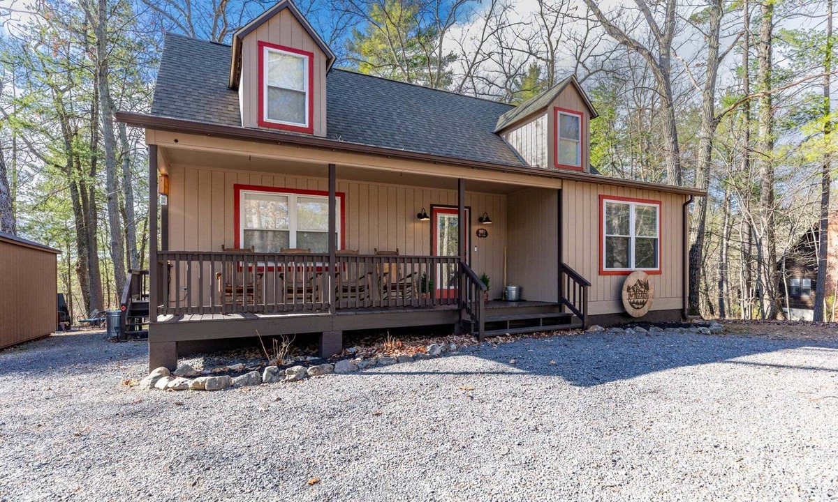 Basye Cabin | The Hideaway - quiet comfort, close to Bryce & Basye