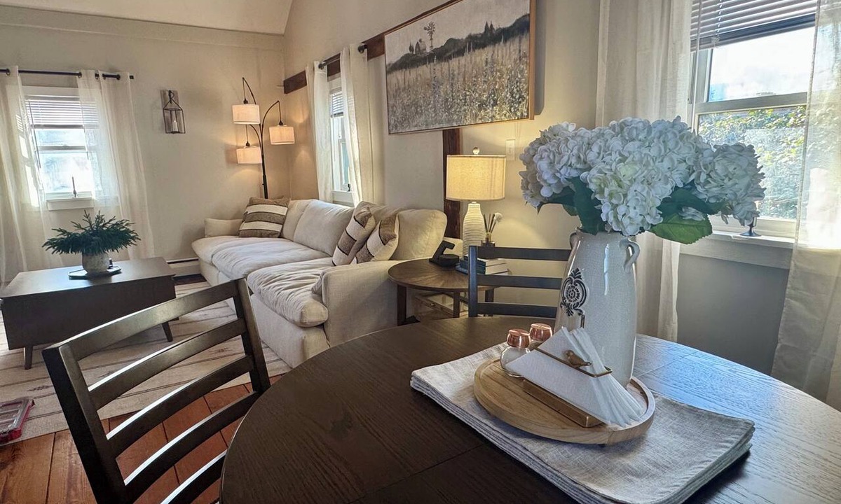 Woodstown Apartment | The Loft on West