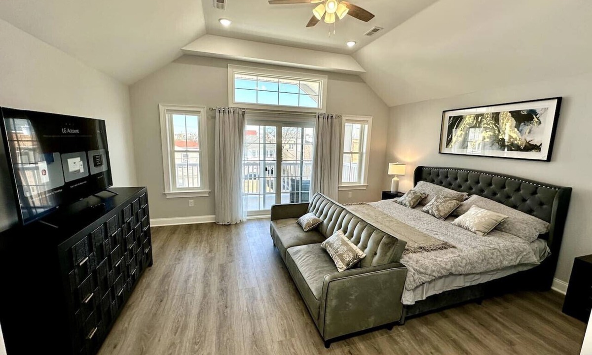 Wildwood House | The Salty Cue - Beach, Boardwalk, & Billiards
