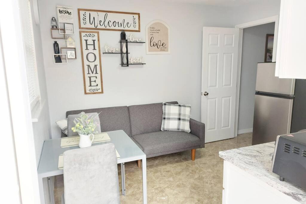 Tampa Apartment | The Torres' Loft West Tampa MidTown Raymond James Stadium