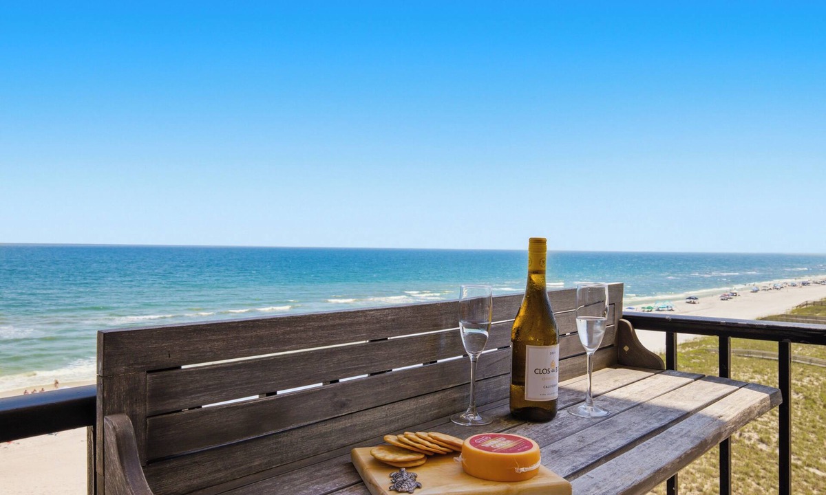 Navarre Beach Condo | Thoughtfully Hosted Gulf-Front Retreat on Quiet Navarre Beach