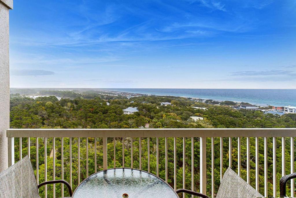 Sandestin Hotel | Top-Floor Studio with Ocean Views and Pool
