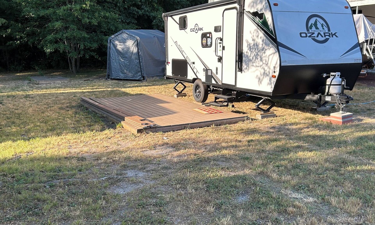 Greenbush RV Rental | Trails End Campground 20 min-Chincoteague Island 40 min-OCMD 2 hrs-VA Beach