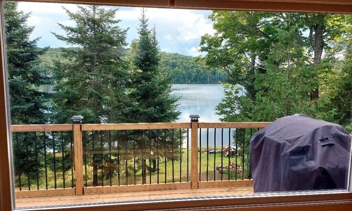 Brudenell Cottage | Tranquil Lakeside Setting