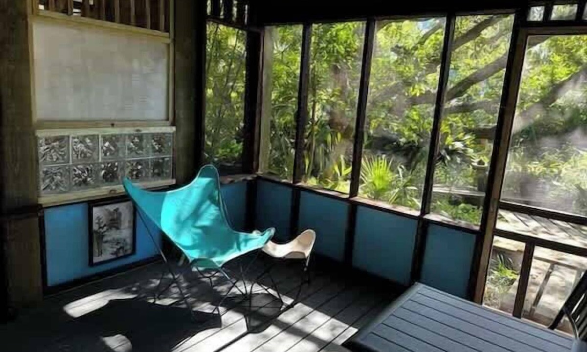 Wilmington Beach Apartment | Tree House Hideaway