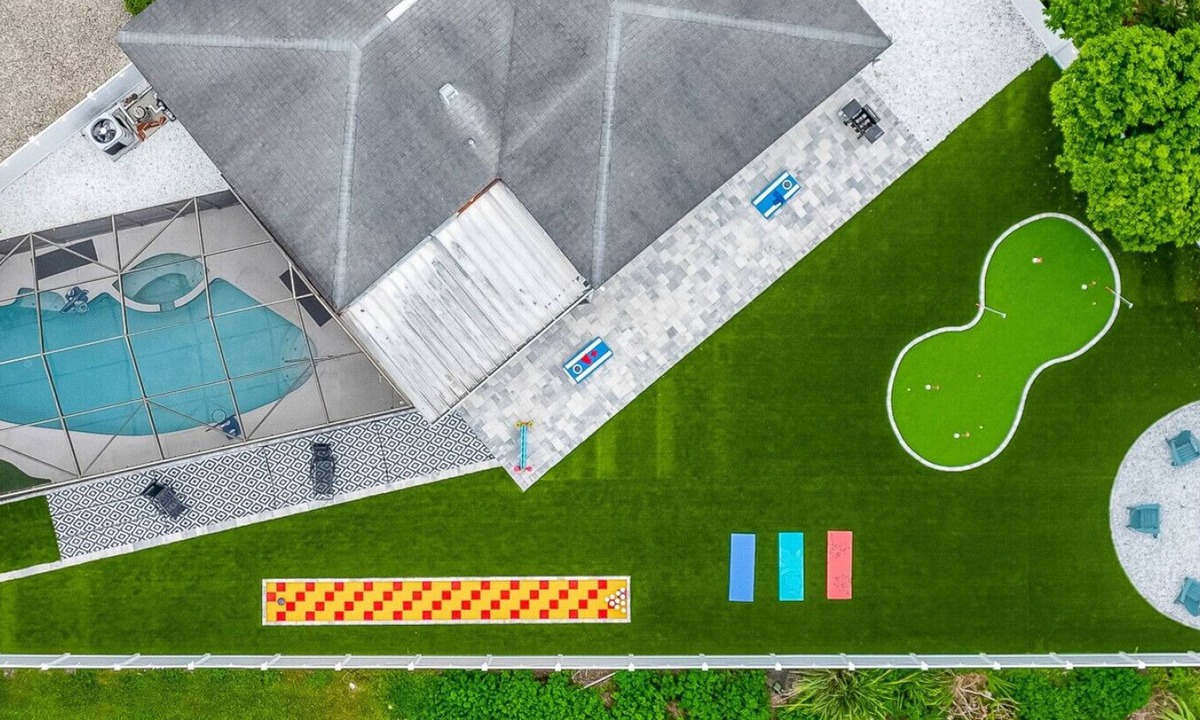 Seminole House | Tropical Play Oasis W/Pool, Firepit, & Bowling