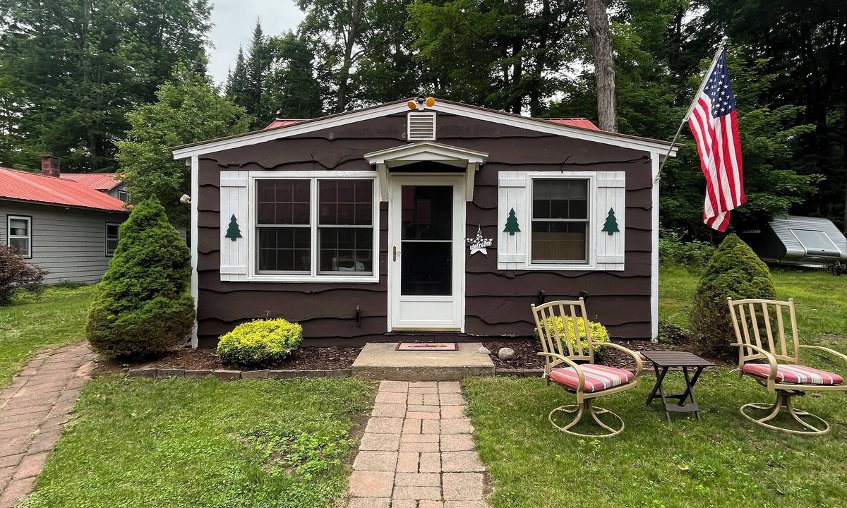 Town of Webb Cottage | Two Neighboring Cottages - Steps to a Private Beach!
