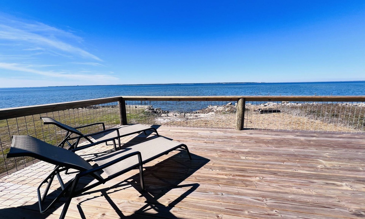 Florida Panhandle Cabin | Unique Rustic Cabin Experience on Escambia Bay