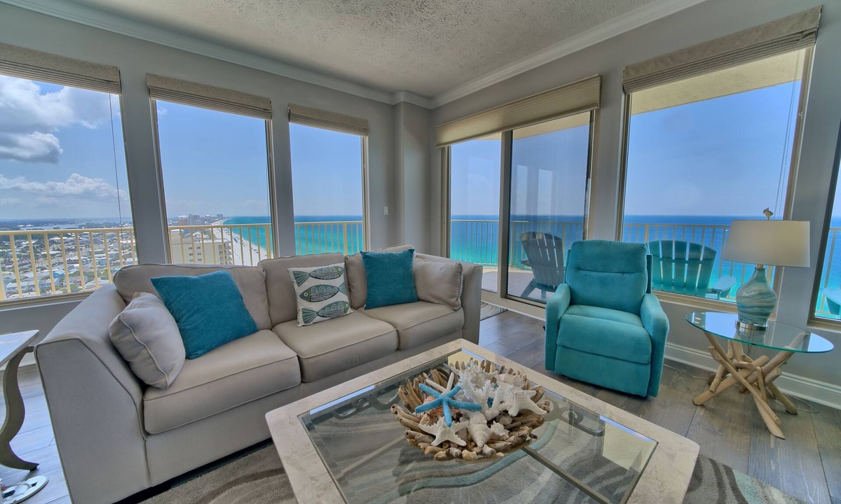 Thomas Drive Condo | Unit 2101: 21st Floor