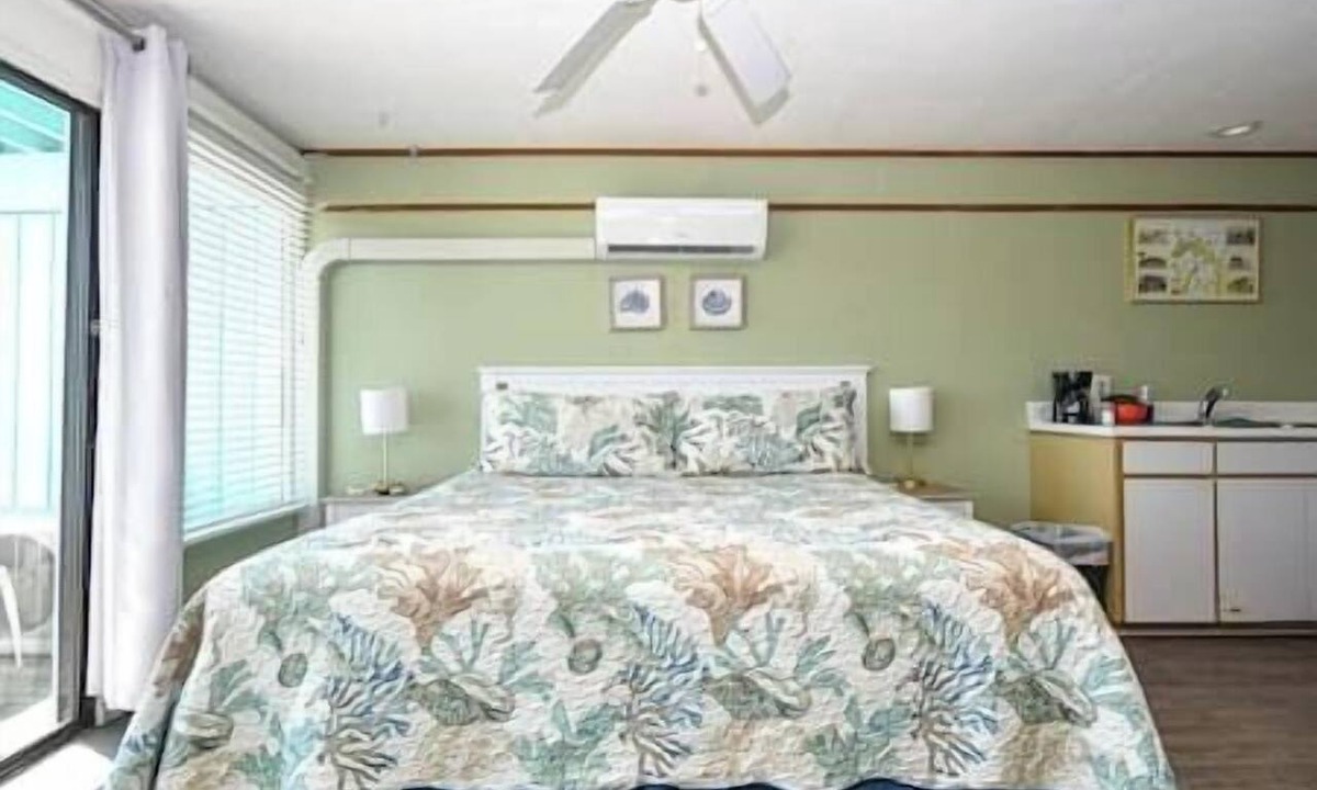 Cedar Key Apartment | Unit 225 Beautiful Cedar key