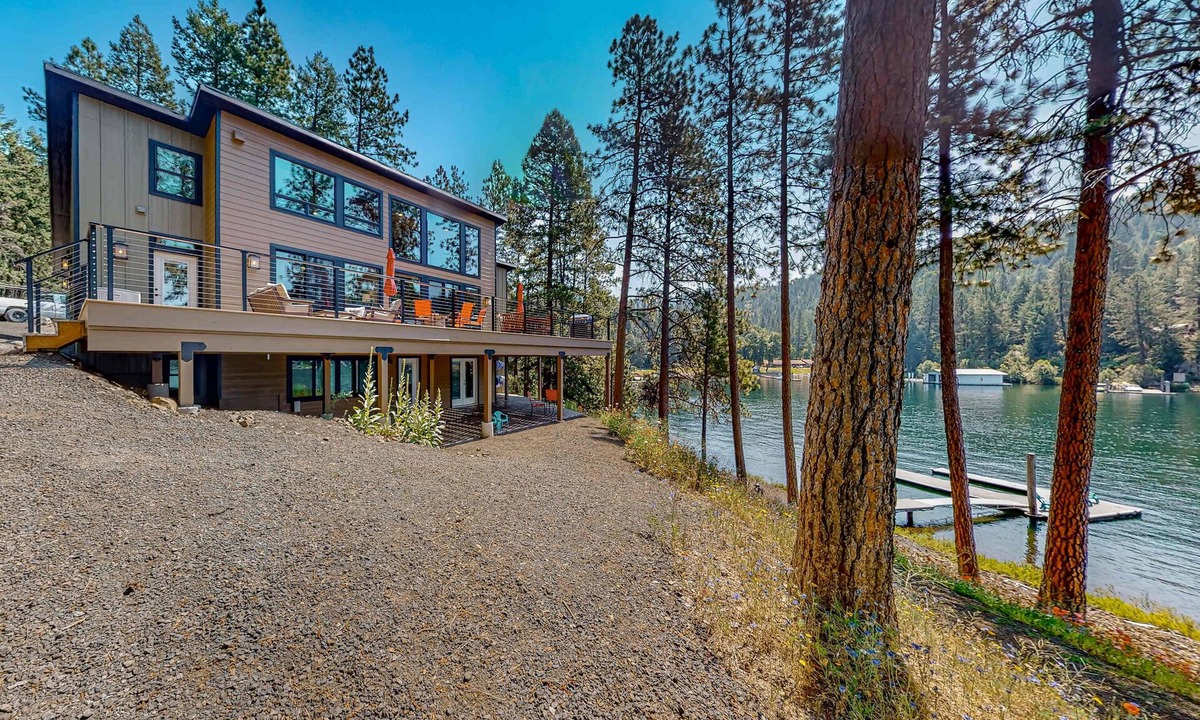 Harrison House | Unwind at Leaning Pine Point on Coeur d'Alene Lake
