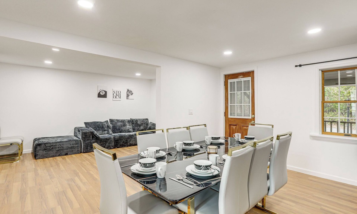 Bloomsbury House | Updated Getaway w/Sauna & Yard in Bloomsbury!