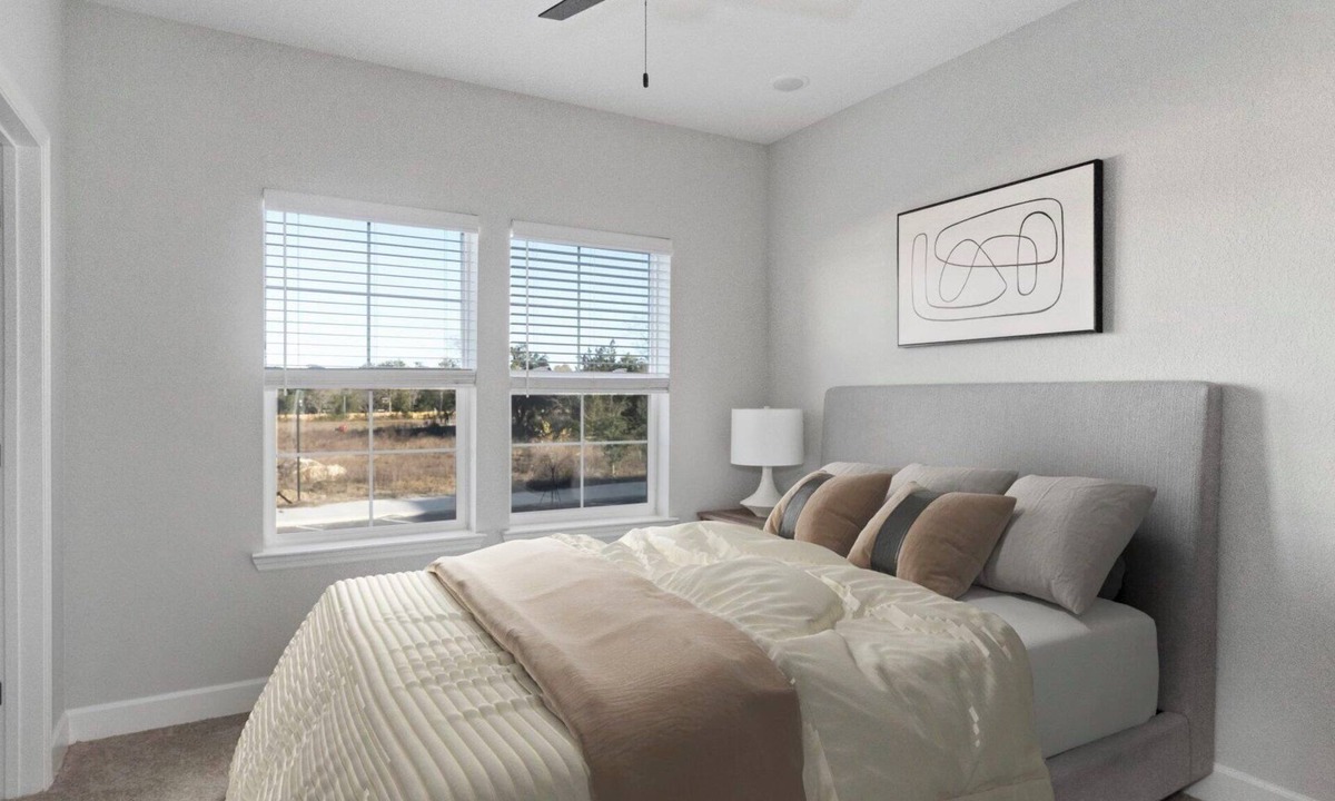 Newberry Apartment | Vanguard 2BD 17 - Two Bedroom Apartment, Sleeps 4