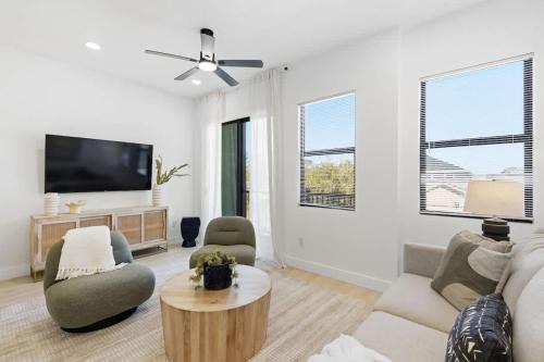 Ballast Point House | Ventus Residences 4 King Suites The Bayside