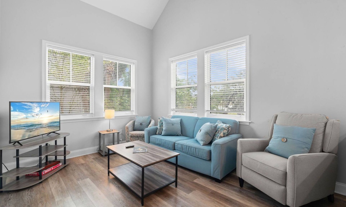 Lincolnville Apartment | Villa Mojito Apartment A in Historic Downtown