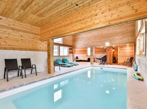 Hunter Villa | Villa with INDOOR POOL foot of hunter mountain
