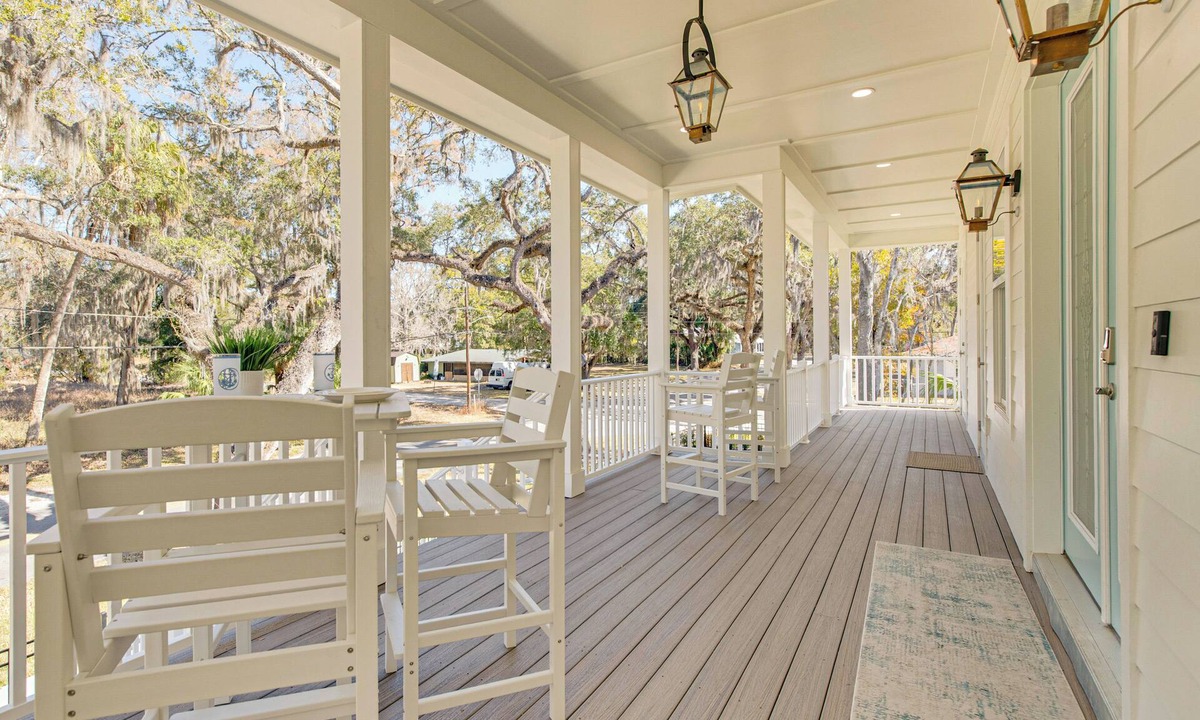 Crystal River Cottage | Walk to Springs, 700 Ft to Dtwn! Crystal River Gem