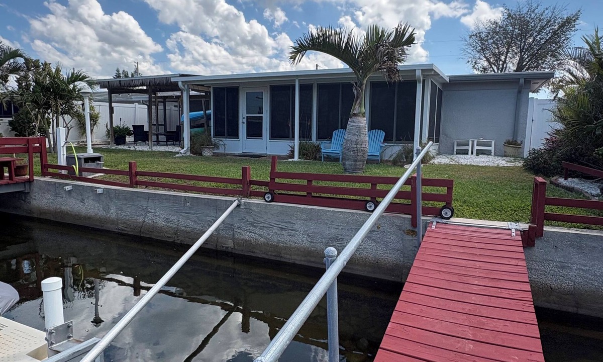 Sea Ranch On The Gulf House | Waterfront Home-Gulf Getaway & Endless Sunsets. Hudson Beach, FL. 2 Bed/2 Bath