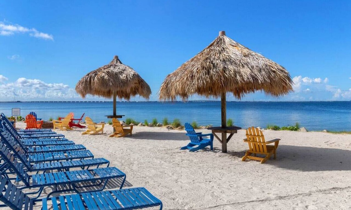 Rocky Point Condo | Waterfront Oasis ⚡ Near Lightning & Bucs Games