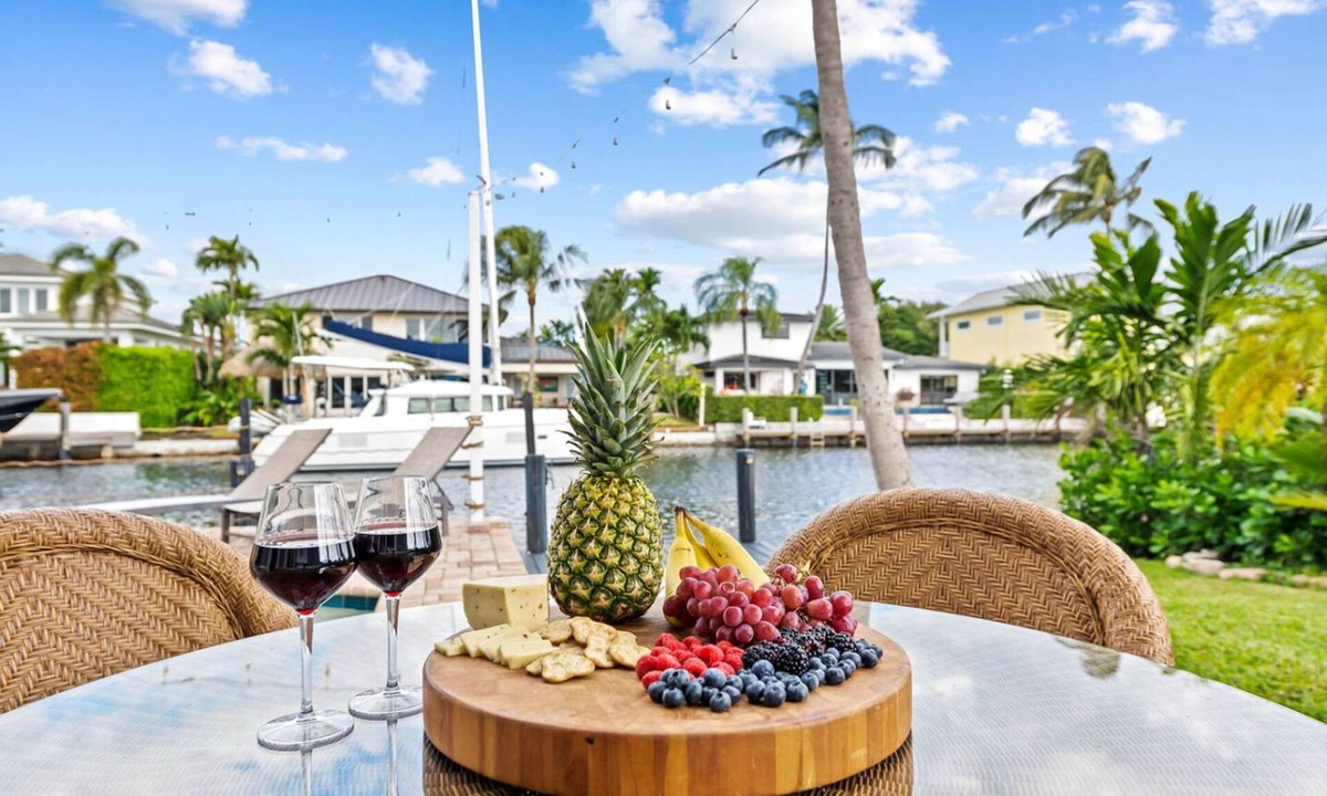 The Cove House | Waterfront Oasis Heated Pool Game Room Gym