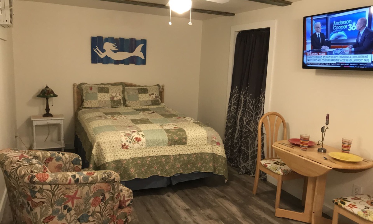 Downtown Historic District House | Welcome to Paradise