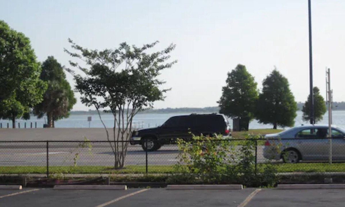 Shore Acres Hotel | Westmont Inn - Lakeland