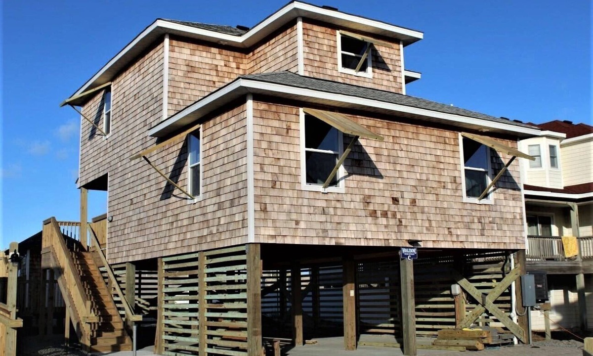 South Nags Head Cottage | Whalebone Oceanfront 3 Bedroom Cottage C