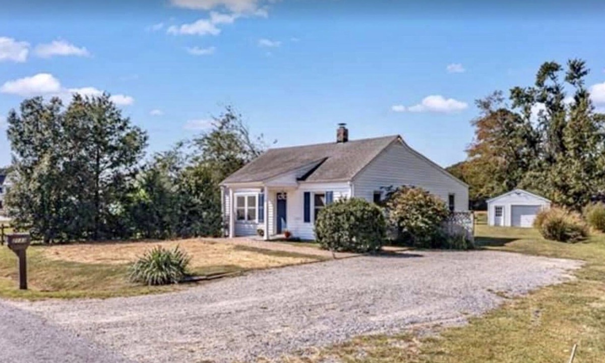 White Stone House | White Stone Gem with high speed internet