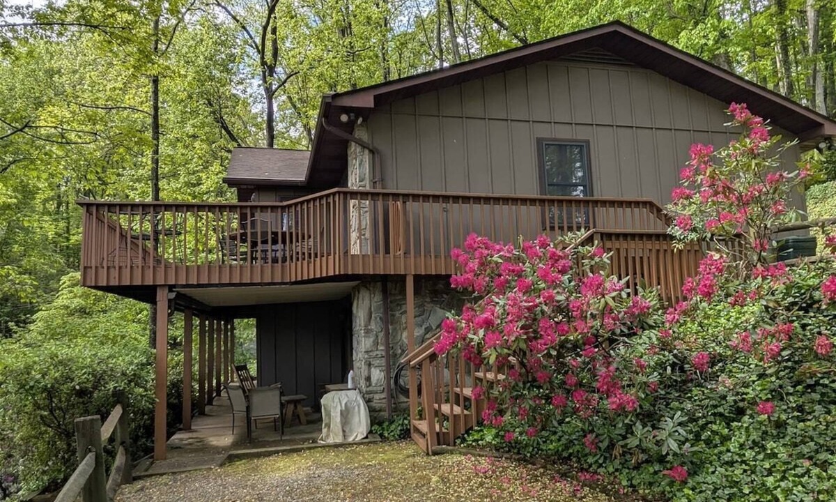 Lake Junaluska House | Williams Cottage Cozy Comfy Lake Junaluska