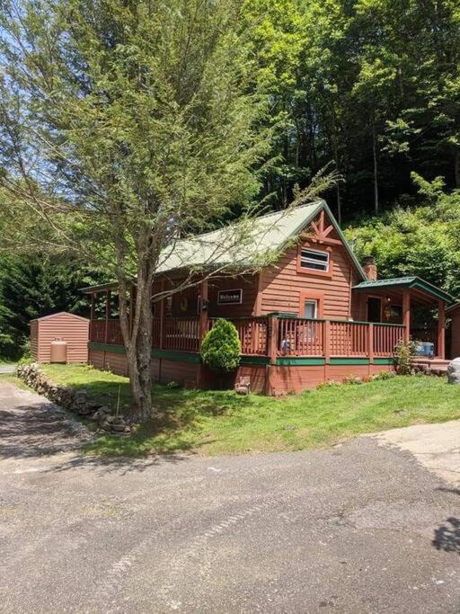 Sylva Ski Chalet | Woodard Cabin