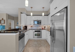 Beach Colony West 12A Gulf-Front 3 BD/3BA w/Beach Service & Onsite Management