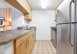 Charming Studio 20 Minutes to Midtown NYC