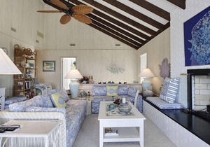 FRIDAY TO FRIDAY RENTAL. Enjoy the beautiful sunsets - Large 2nd floor deck with pretty water views and great awnings to block the warm afternoon sun.
