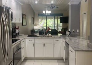 Luxury Shorewalk lakefront condo close to the AMI and IMG.