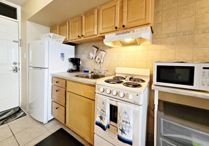 Ocean View Studio | Sleeps 4 | Budget Stay | Free Daily Activities Included