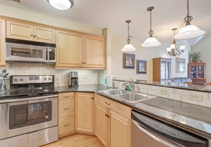 Timbers O-4- Mtn Condo, Gated Resort, Indoor/Outdoor Pools & Hot Tub, Two Levels