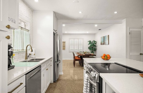 Tampa House | 1.5 mi to Bucs Stadium-Close to Airport-Arcade-Dog Friendly-2 King Beds-Fire Pit
