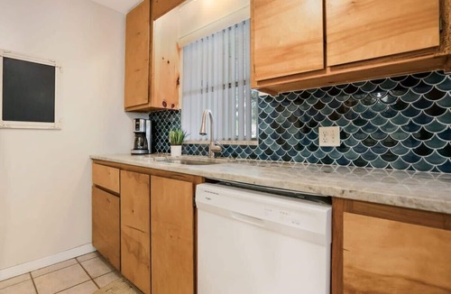 Coquina Gables Apartment | 1 Block to Beach & A Street Apt with Patio/Parking