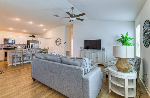 Sumter County House | 1 Mi to Eastport Square | Waters Edge Escape!
