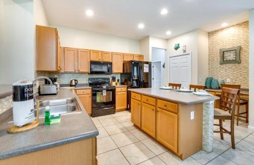 Bellavida House | 10 Mi to Disney: Home w/Game Room & Lanai!