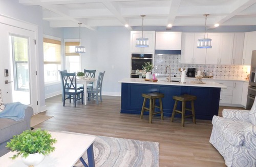 Surfside Beach House | 1009 Stunning 4Bed 4.5 Bath | Lake & Ocean Views